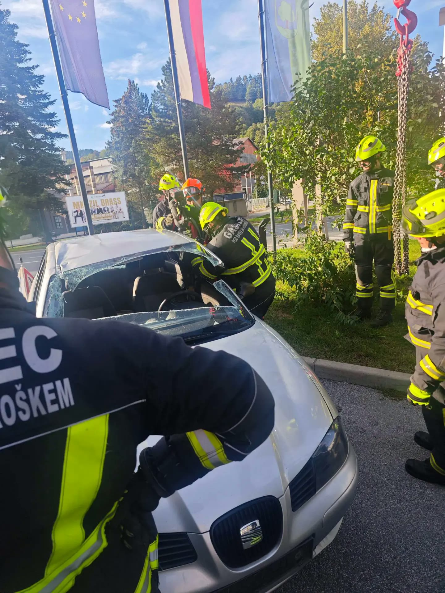 Vaja – prometna nesreča in tehnično reševanje — slika 3